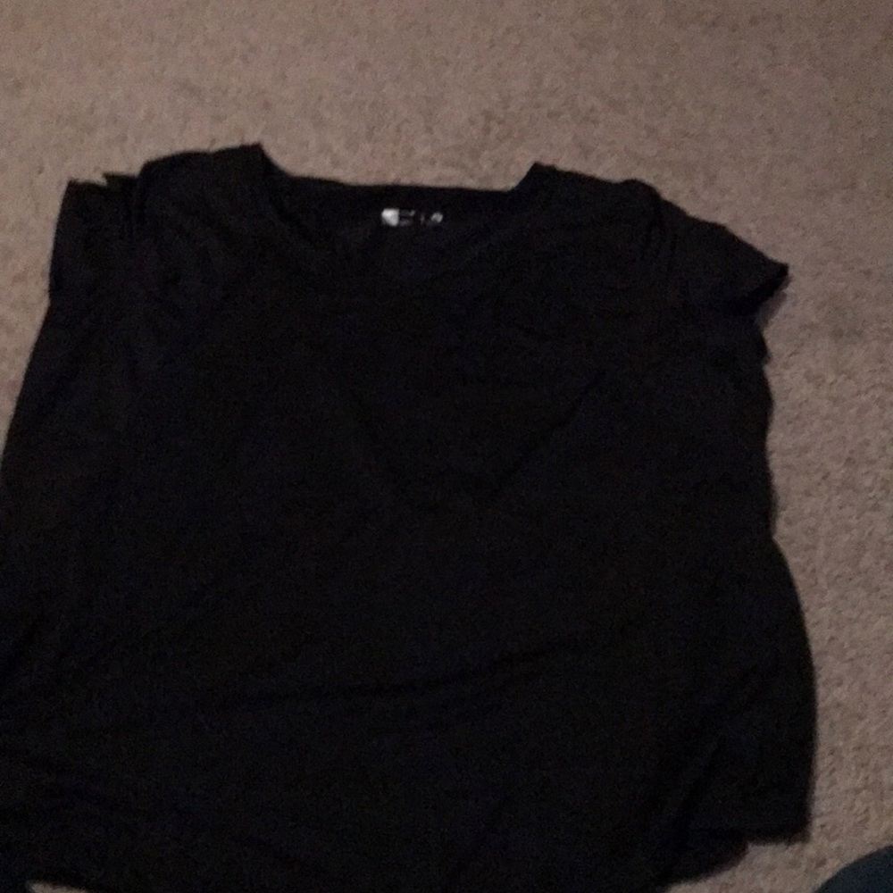 Black activewear shirt. Womens XXL